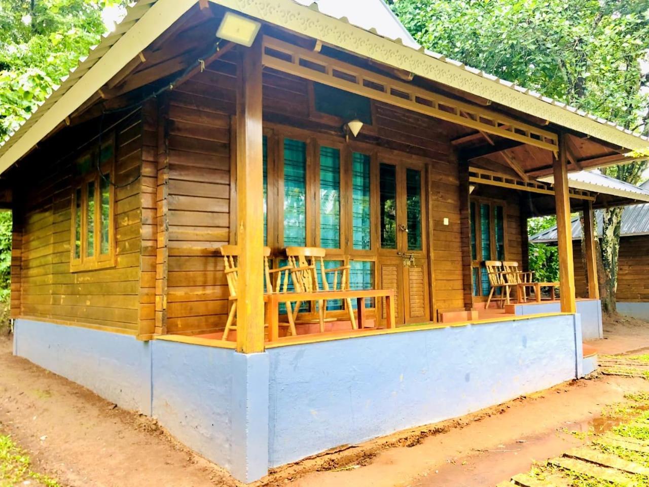 Royal Wooden Villa Манантавади Екстериор снимка